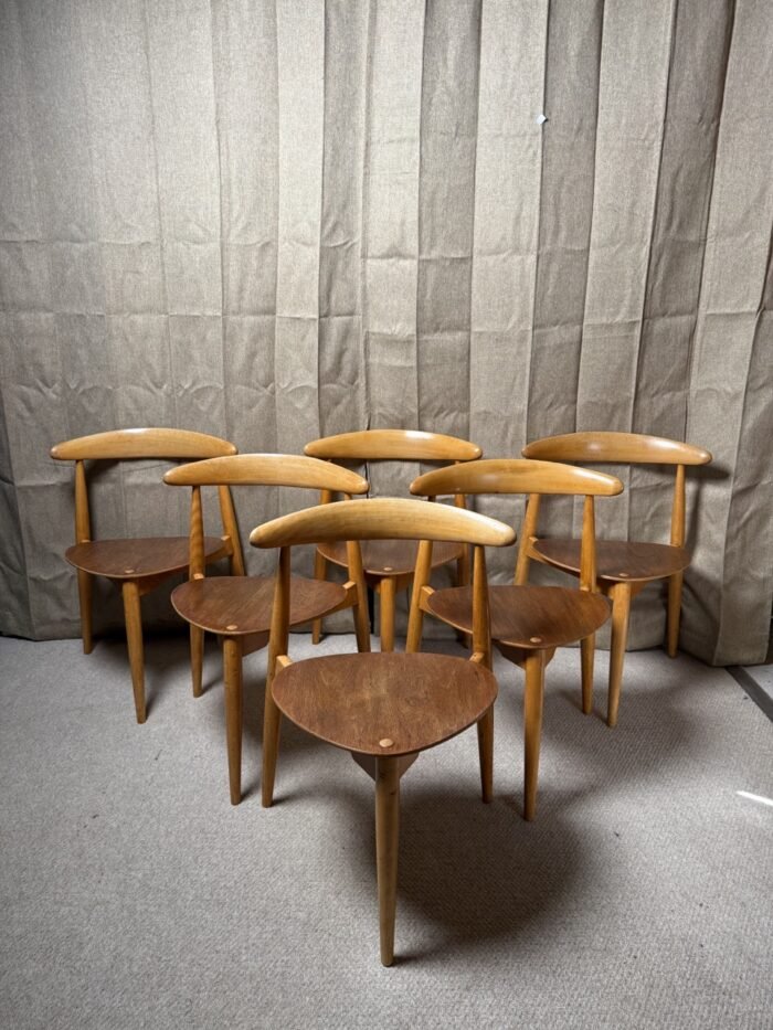 Set of 6 Hans Wegner ‘Heart’ Chairs for Fritz Hansen, Danish Mid-Century Modern.