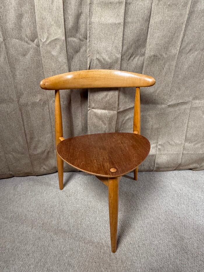 Set of 6 Hans Wegner ‘Heart’ Chairs for Fritz Hansen, Danish Mid-Century Modern. - Image 2