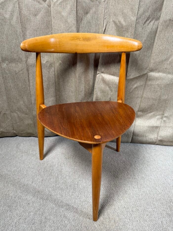 Set of 6 Hans Wegner ‘Heart’ Chairs for Fritz Hansen, Danish Mid-Century Modern. - Image 5