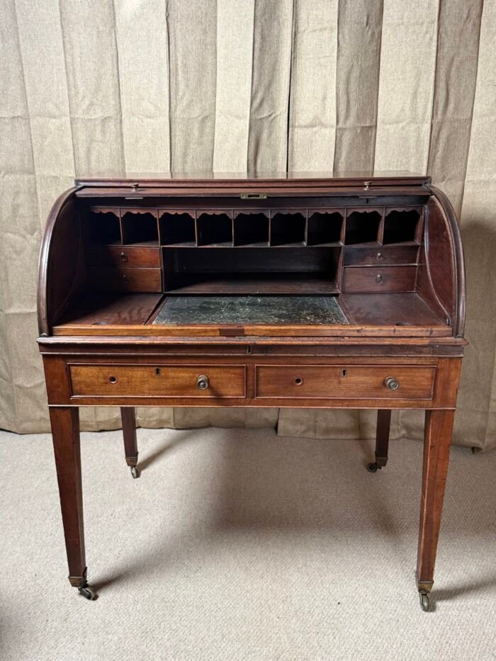 Early 19th Century George III Mahogany Cylinder Writing Desk with Tambour Roll Top - Image 4